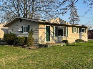 2908 N Center Rd, Saginaw, MI 48603