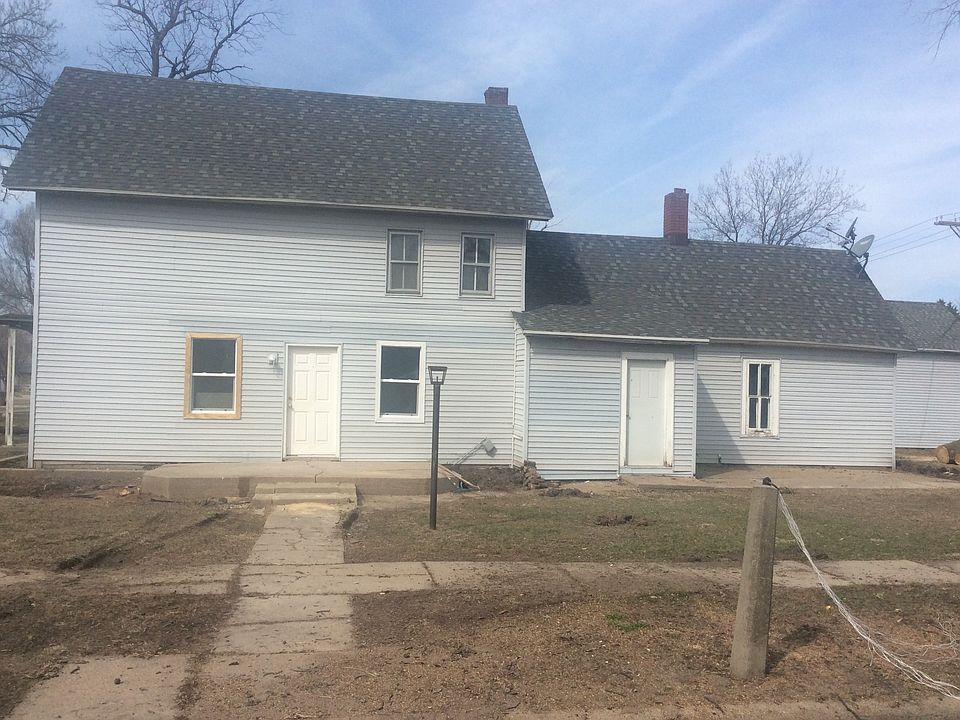 2nd image of 1204 Walnut St