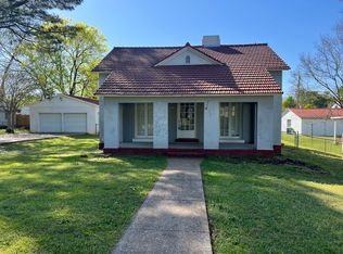 205 Douglas St, Sheffield, AL 35660