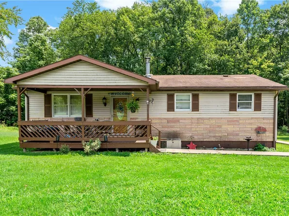 121 Morgan Rd, Grindstone, PA 15442