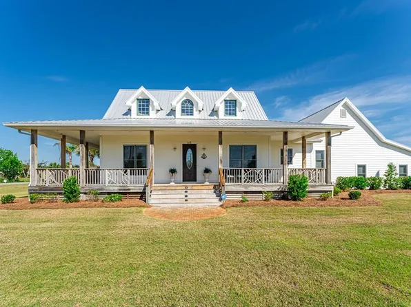 217 Columbus St, Port St Joe, FL 32456
