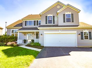 39W065 S Hyde Park, Geneva, IL 60134