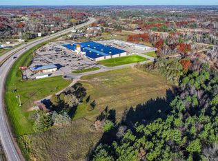 N2541 Farm Dr, Waupaca, WI 54981