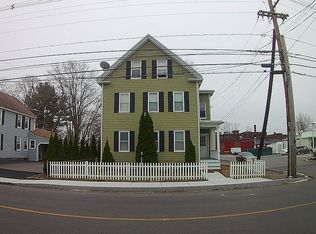 136 Elm St, Amesbury, MA 01913