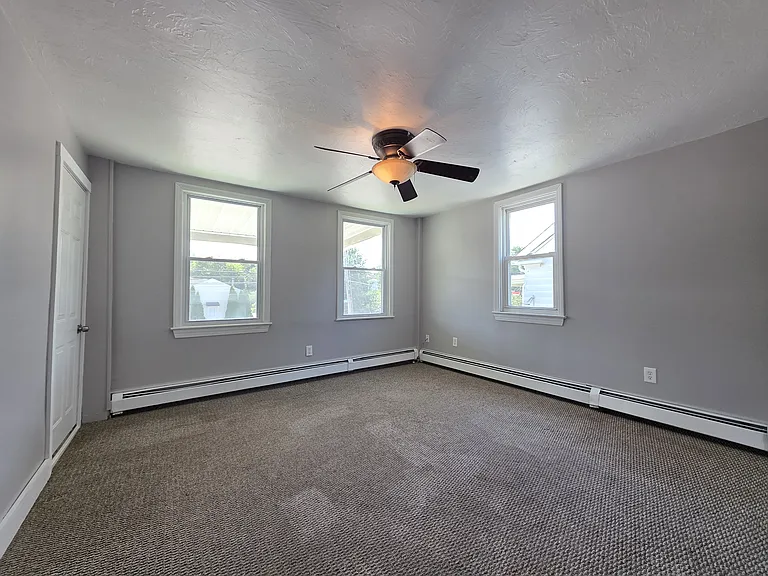  1573 Centerville Rd 2ndflr 3b/1b Heatincluded Balcony! Freshpaint — Photo 6