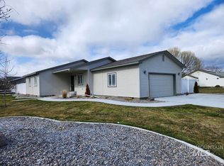 200 Ellsworth St, Vale, OR 97918