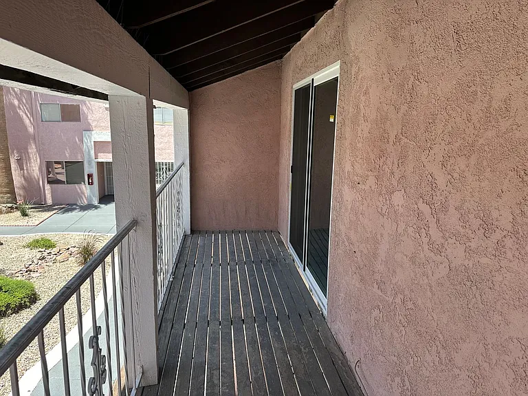 2274 E Desert Inn Rd — Photo 50
