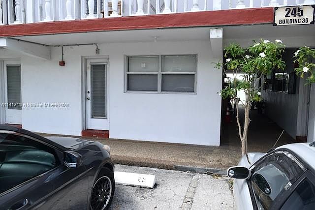 1st image of 245 NE 191st St APT 3007