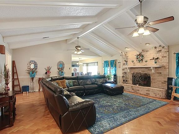 4th image of 3621 Lake Arrowhead Dr