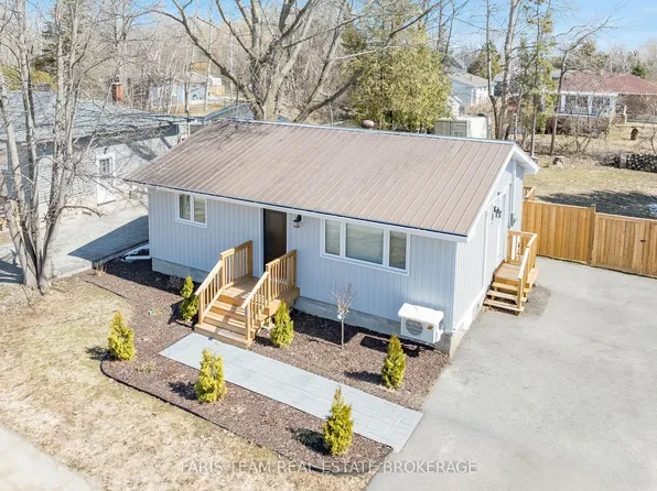 655 4th Ave, Tay, ON L0K 1R0