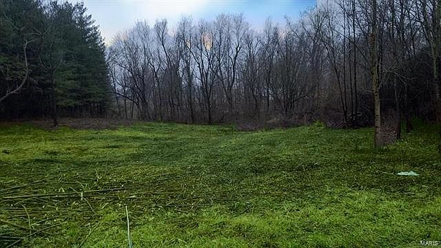 2nd image of 7614 Lebanon Rd