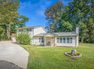 464 Linda Ln, Rossville, GA 30741