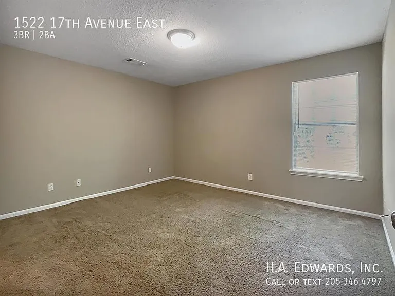 1522 17th Ave E — Photo 16