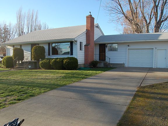 2nd image of 1835 Amelia St