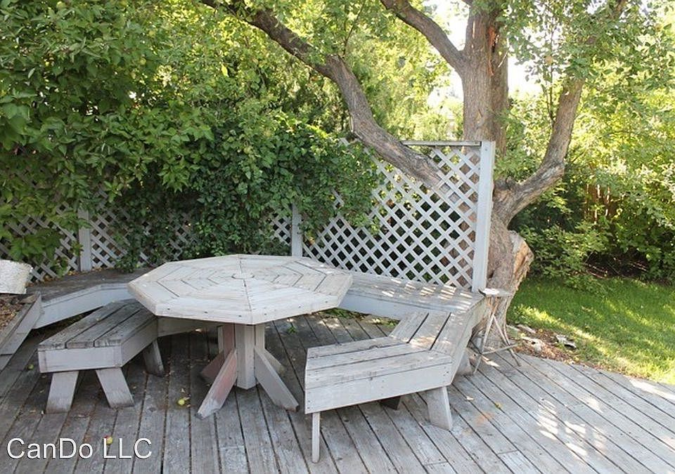 1st image of 891 Syringa Dr