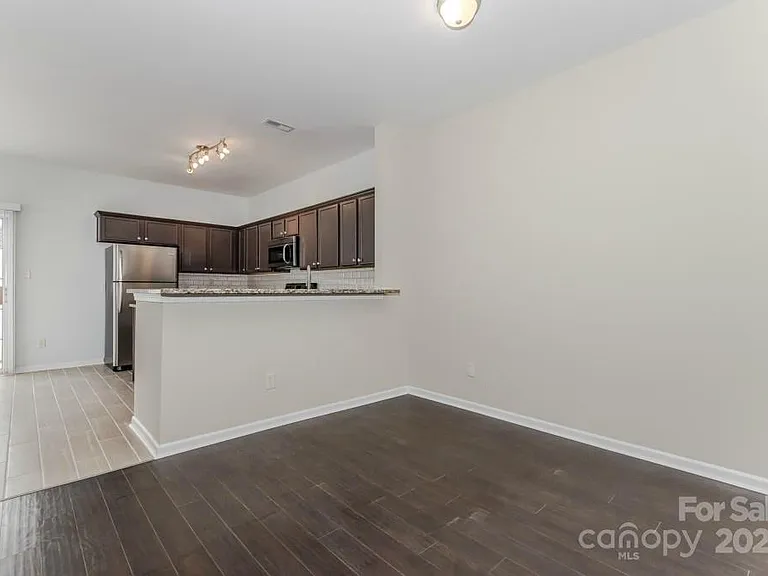 8805 Gerren Ct — Photo 8