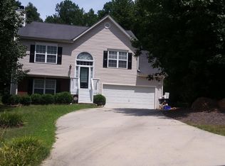 2045 Harvest Cir, Fairburn, GA 30213