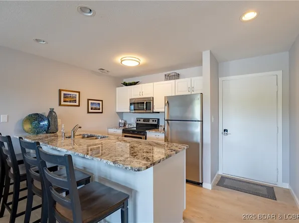 812 Indian Pointe #812, Osage Beach, MO 65065
