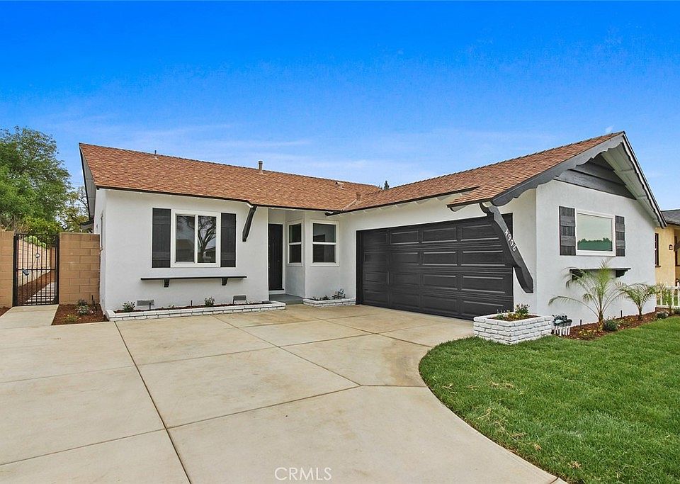 1st image of 4908 N Willow Ave