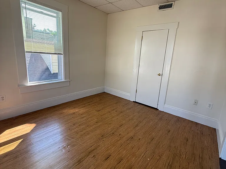 11 Lilley Ave #1 — Photo 8