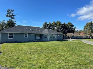 3320 Diana Dr, Hydesville, CA 95547