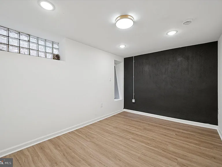 2553 S Dewey St #1 — Photo 13