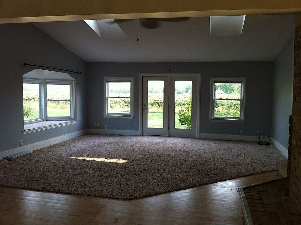 2nd image of 2297 Rocky Weed Rd