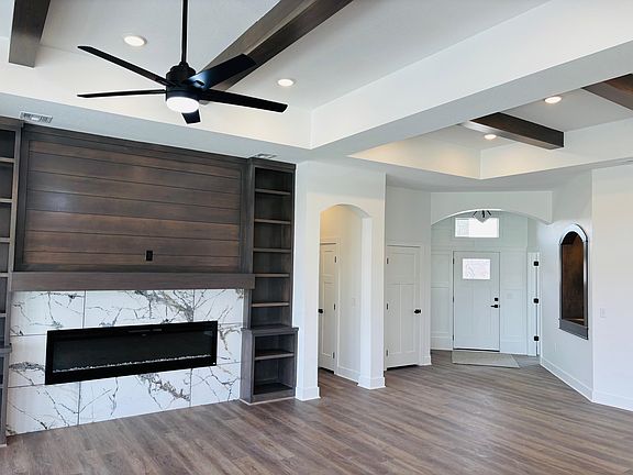 3rd image of 5114 N Lycee Cir