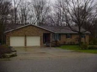 9975 Bimeler St NE, Bolivar, OH 44612