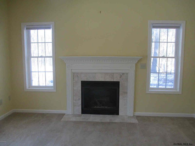 5th image of 14 Creekside Drive