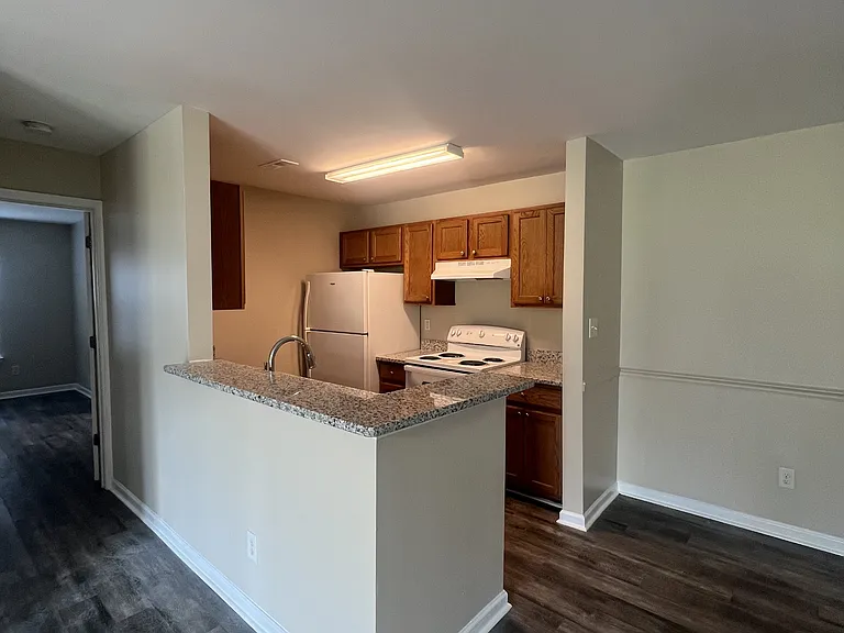 8020 Tremaine Ct #B-1 — Photo 6