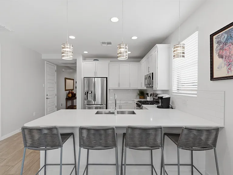17211 W Whispering Wind Rd — Photo 9