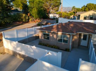 9560 Hillhaven Pl, Tujunga, CA 91042