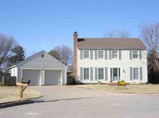 129 Lexington Ct, Andover, KS 67002