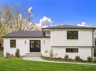 40 Country Ridge Dr, Rye Brook, NY 10573