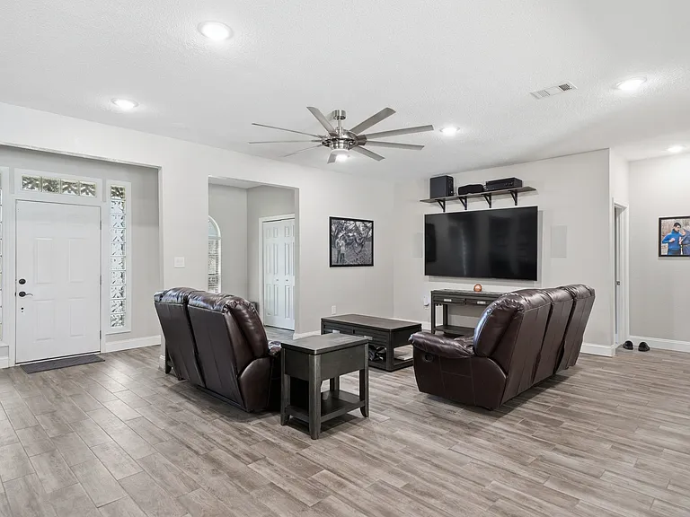 5855 Hunting Meadows Dr — Photo 25