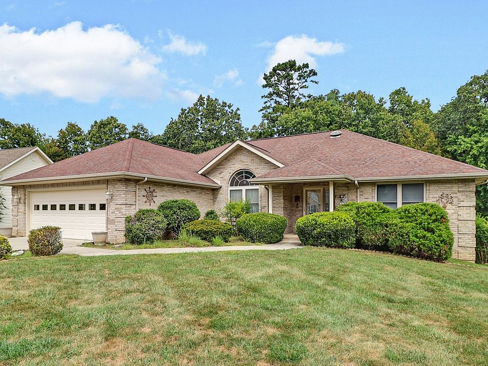 1st image of 26 Brooks Ln