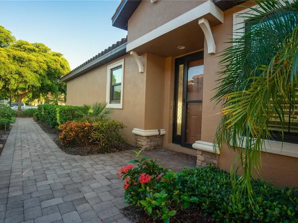 5819 Cavano Dr, Sarasota, FL 34231