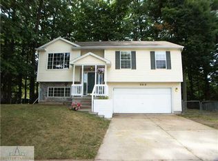 3312 Cooley Dr, Lansing, MI