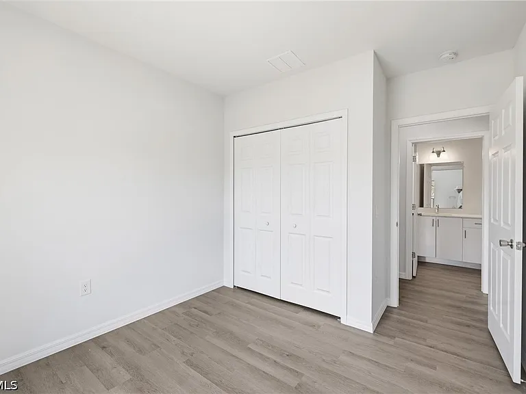 1406 Ford Cir — Photo 22