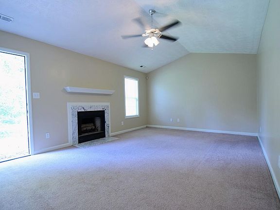 5th image of 119 Chapel Hill Dr
