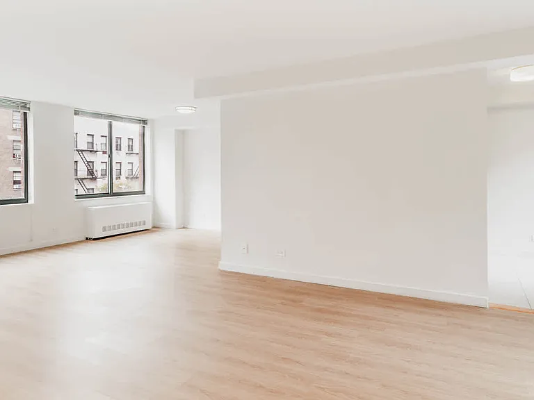 750 Columbus Ave #3A — Photo 23