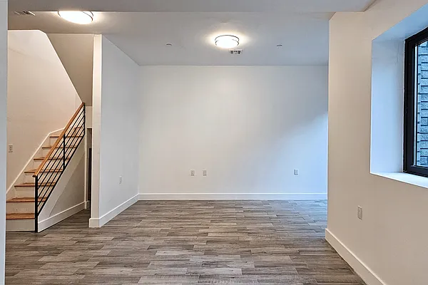 Rented by Owner | media 16