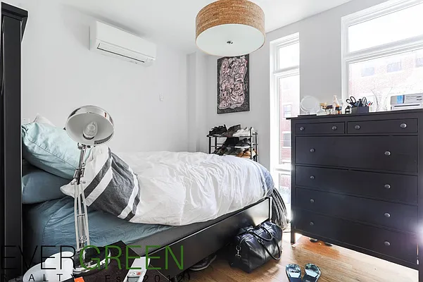 Rented by Pinn Realty | media 17