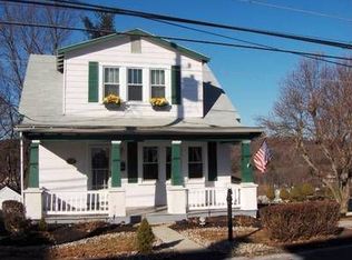 223 Grove St, Orwigsburg, PA 17961