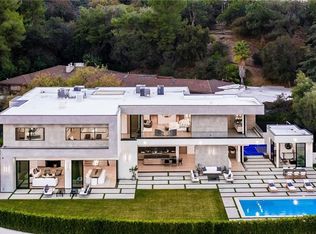 3951 Royal Oak Pl, Encino, CA 91436