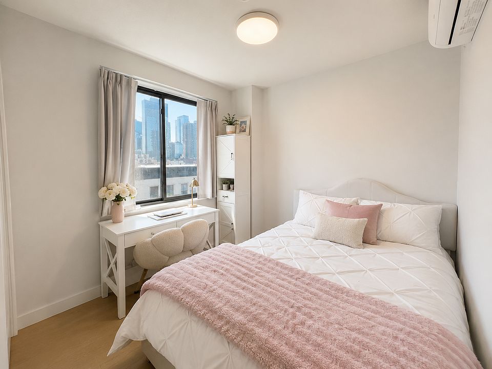 1st image of 359 W 48th St #304