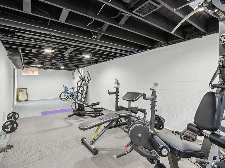 4111 E Pleasant Run Parkway South Dr — Photo 65