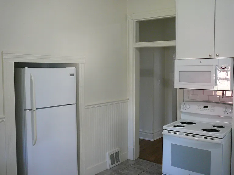 509 S Howes St — Photo 5
