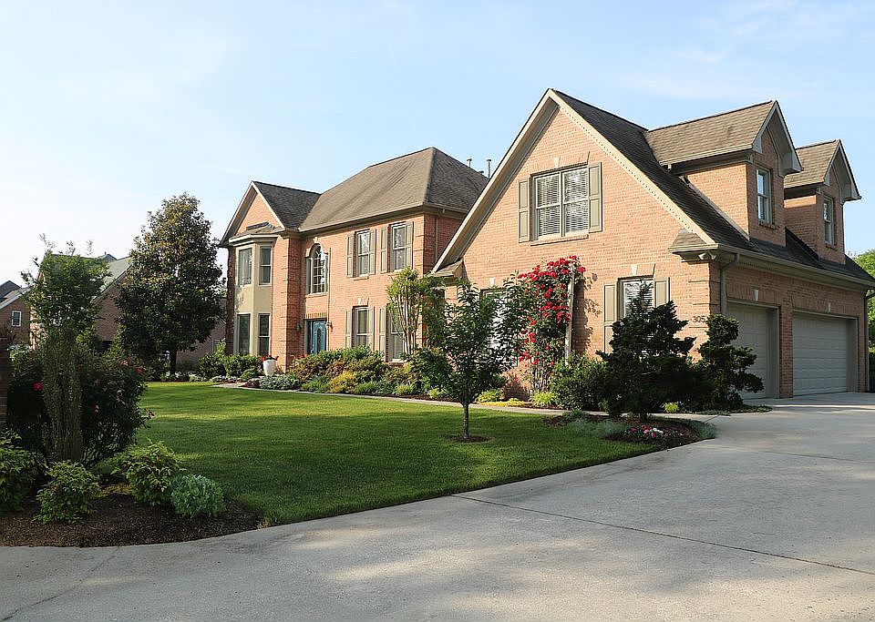 Front of home-flat driveway